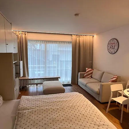 Silver Sunrise شقة